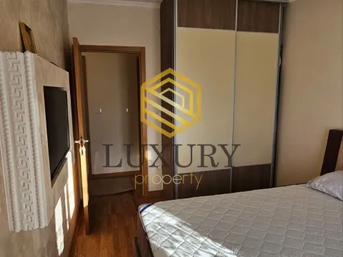 Izdavanje, dvosoban stan, 64m², City Kvart, Podgorica - image 9