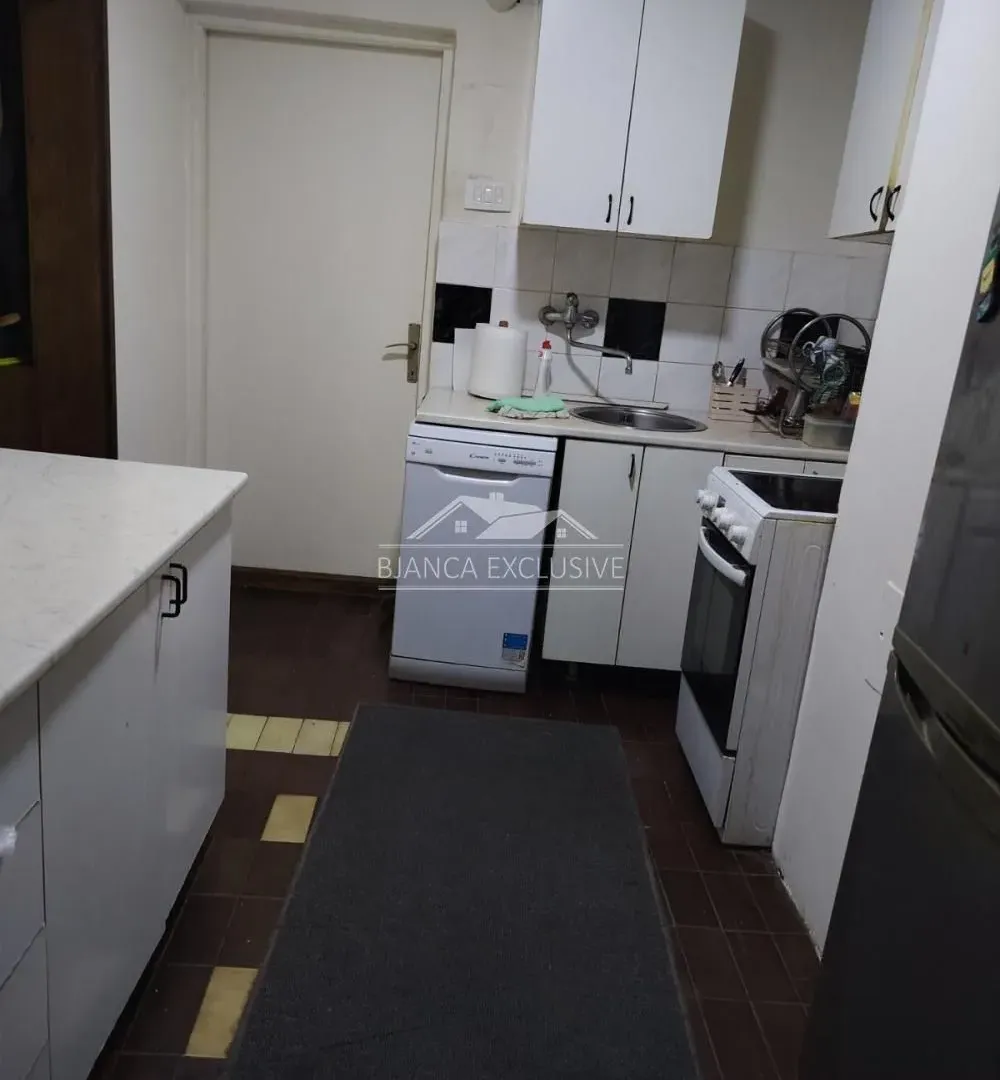 Prodaja, dvosoban stan, 48m², Novi Beograd Blok 61, Novi Beograd Sve Podlokacije
