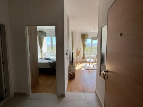 Rent, one bedroom apartment, 42m², Novo naselje, Novi Sad - image 25