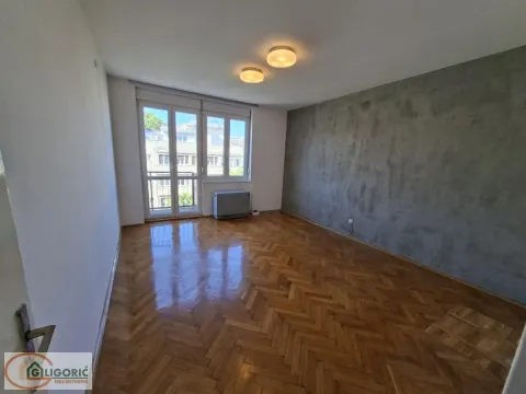 Sale, two bedroom apartment, 68m², Stari Grad, Beograd - image 5