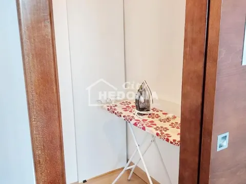 Izdavanje, četvorosoban stan, 120m², Savski Venac, Beograd - image 16