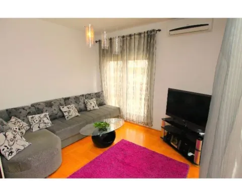 Rent, three bedroom apartment, 73m², Rozino, Budva - image 3