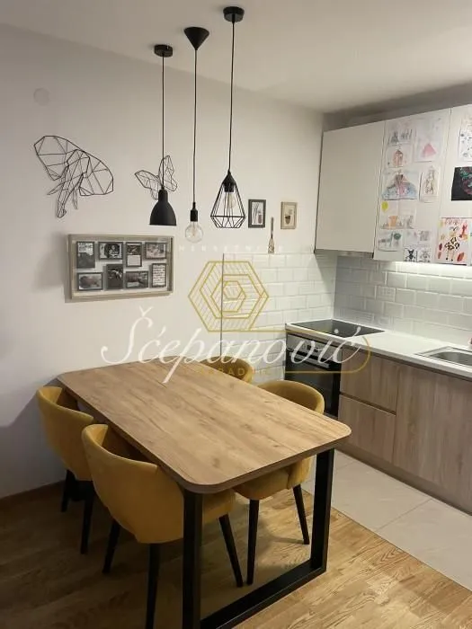 Prodaja, trosoban stan, 72m², Sajam, Novi Sad Sve Podlokacije