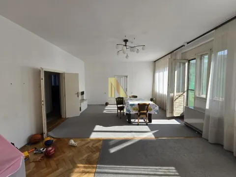 Sale, four bedroom apartment, 152m², Kej, Novi Sad Sve Podlokacije