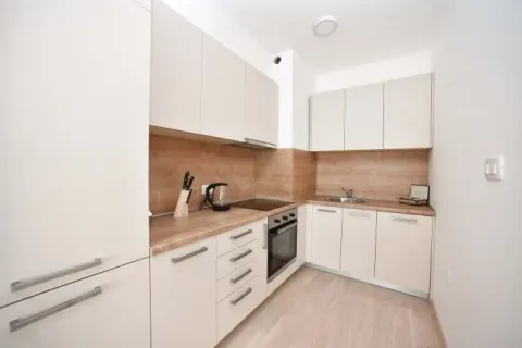 Rent, two bedroom apartment, 74m², Centar, Budva - image 4