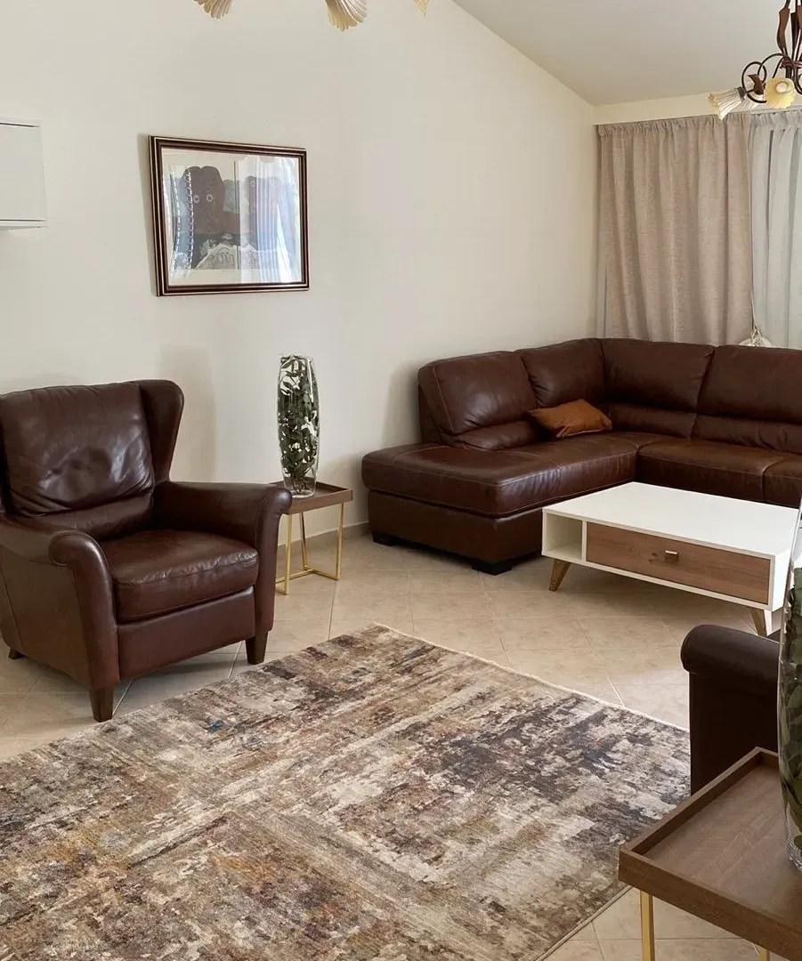 Izdavanje, trosoban stan, 114m², Momišići, Podgorica