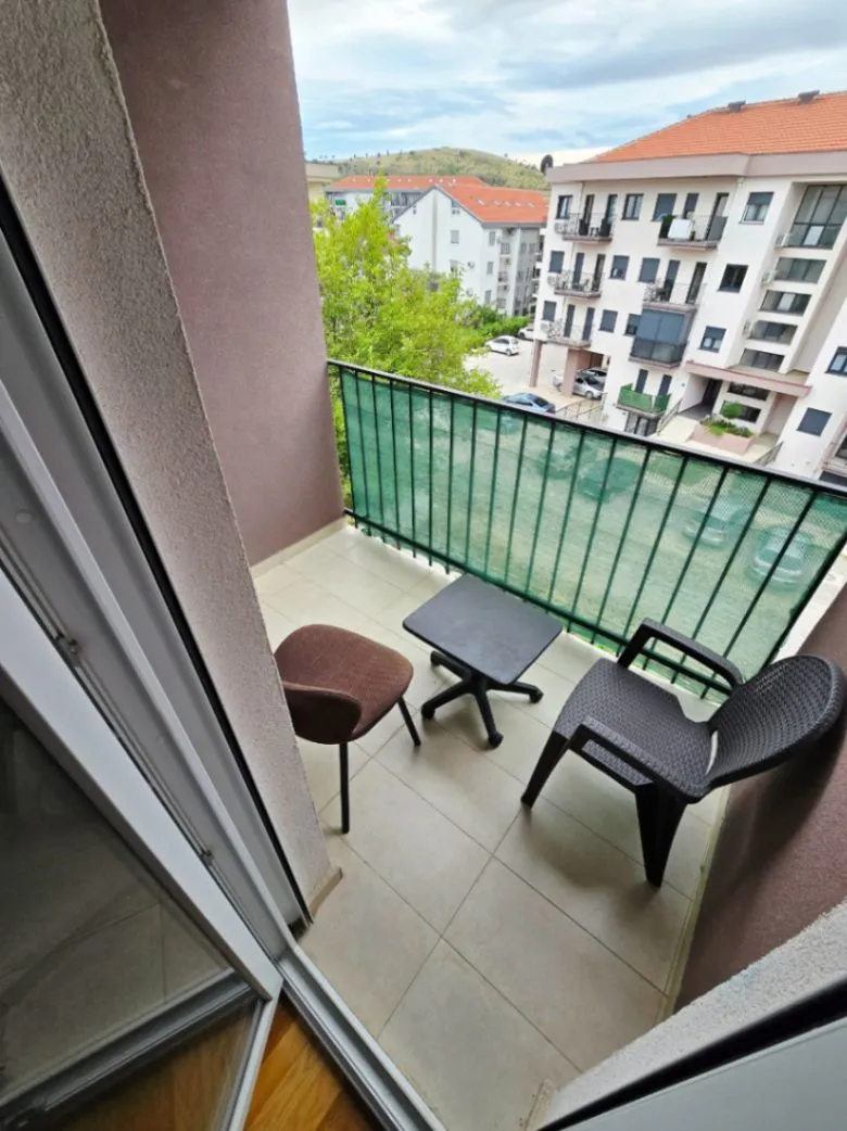 Izdavanje, jednosoban stan, 42m², Zabjelo, Podgorica