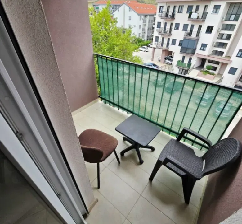 Izdavanje, jednosoban stan, 42m², Zabjelo, Podgorica