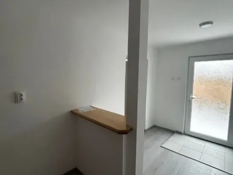 Prodaja, stan, 45m², Žitni trg, Zrenjanin - image 7