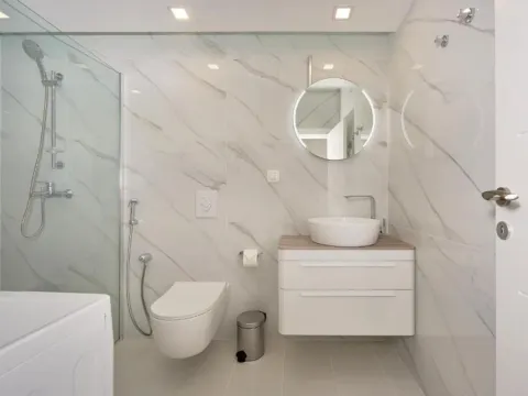 Sale, office space, 382m², Kotor, Crna Gora - image 31