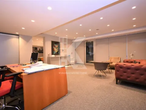 Rent, office space, 177m², City Kvart, Podgorica - image 2