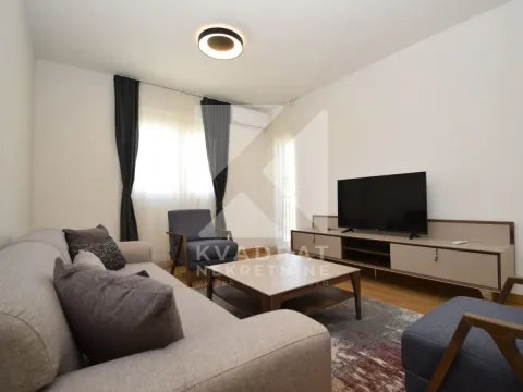 Izdavanje, dvosoban stan, 71m², New City, Podgorica