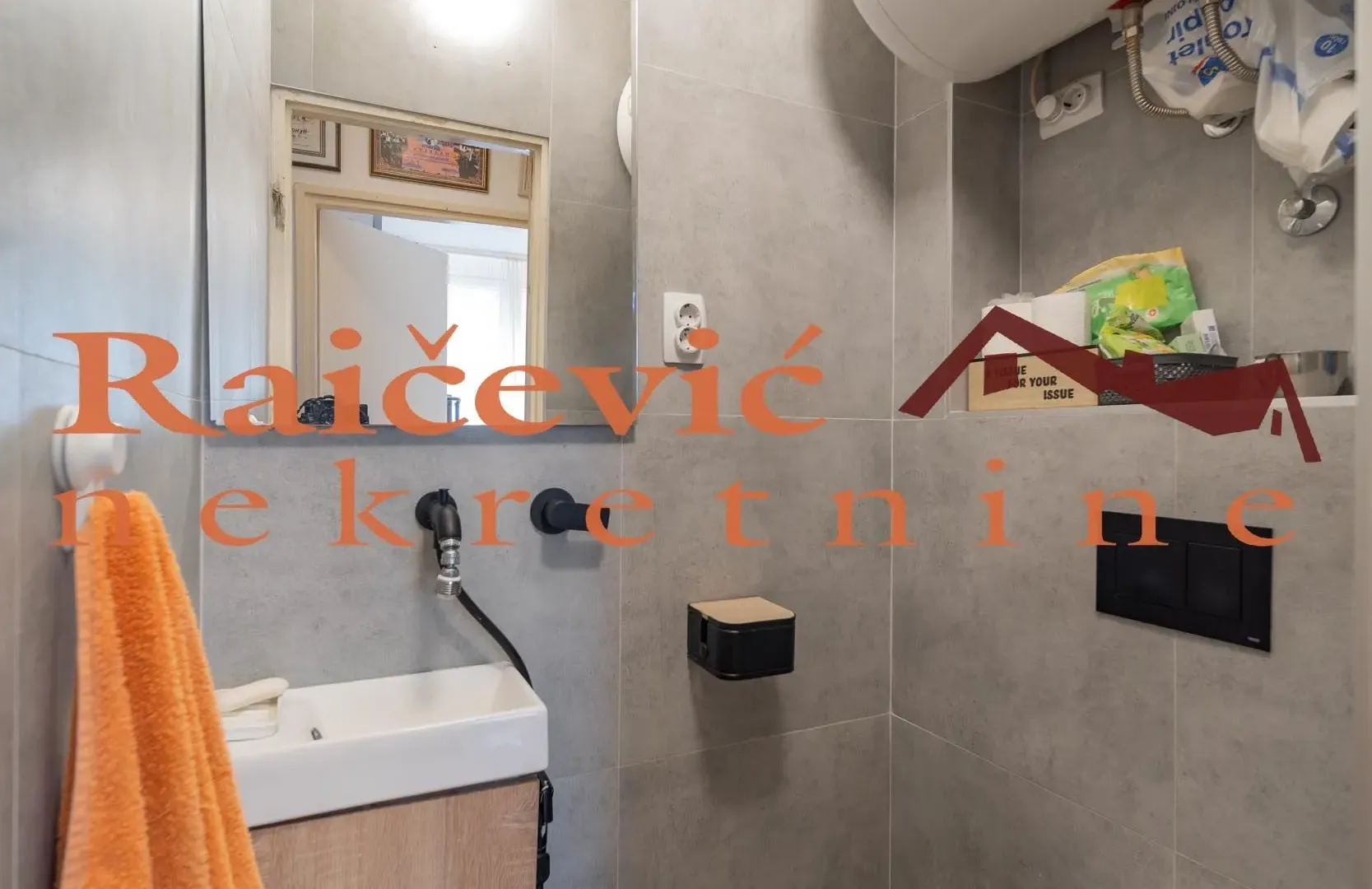 Prodaja, trosoban stan, 71m², Brace Jerković, Voždovac Sve Podlokacije