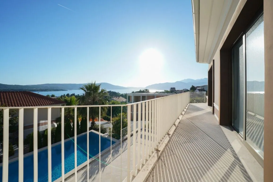 Sale, house, 285m², Kava, Tivat