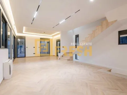 Sale, house, 240m², Budva, Crna Gora - image 5