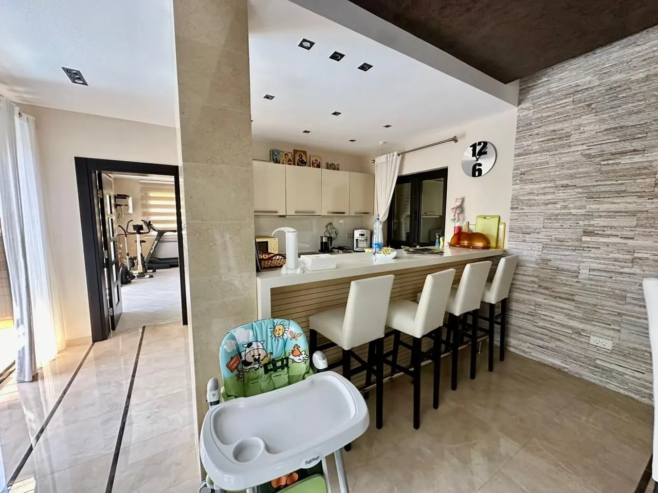 Sale, house, 318m², Bečići, Budva