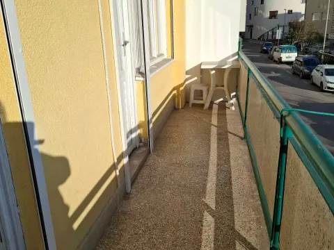 Prodaja, četvorosoban stan, 73m², Centar, Herceg Novi - image 6