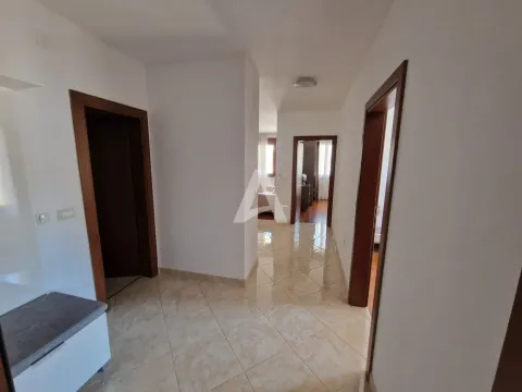 Prodaja, trosoban stan, 94m², Bečići, Budva - image 10