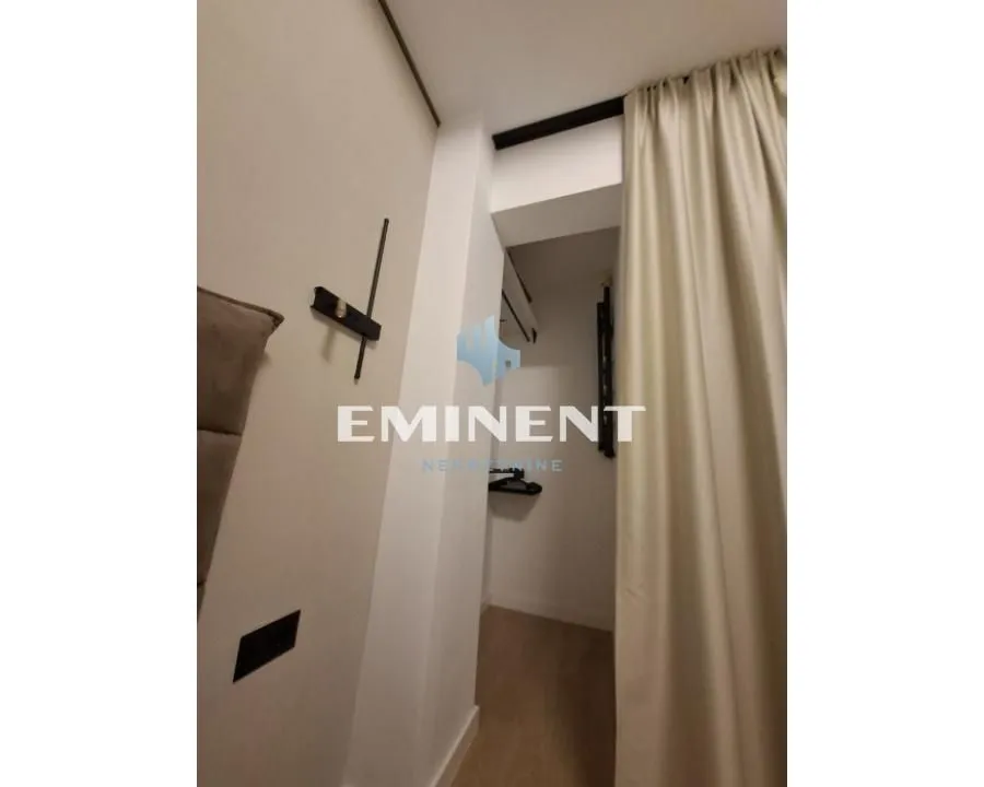 Izdavanje, dvosoban stan, 43m², Novi Beograd Blok 64, Novi Beograd Sve Podlokacije