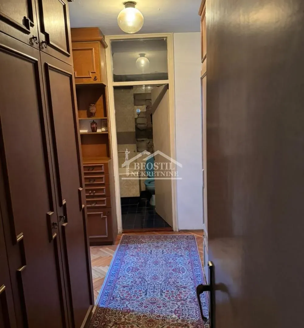 Prodaja, trosoban stan, 97m², Topličin venac, Beograd