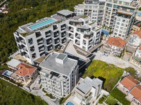 Sale, one bedroom apartment, 53m², Bečići, Budva - image 16