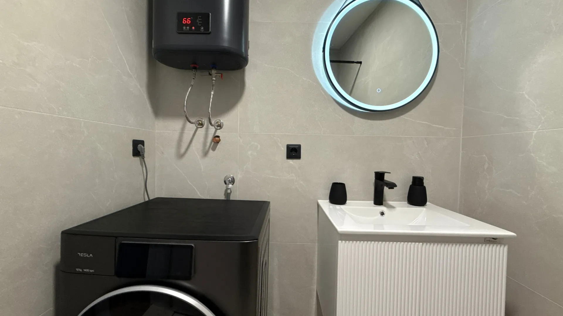 Rent, one bedroom apartment, 55m², Tivat, Crna Gora