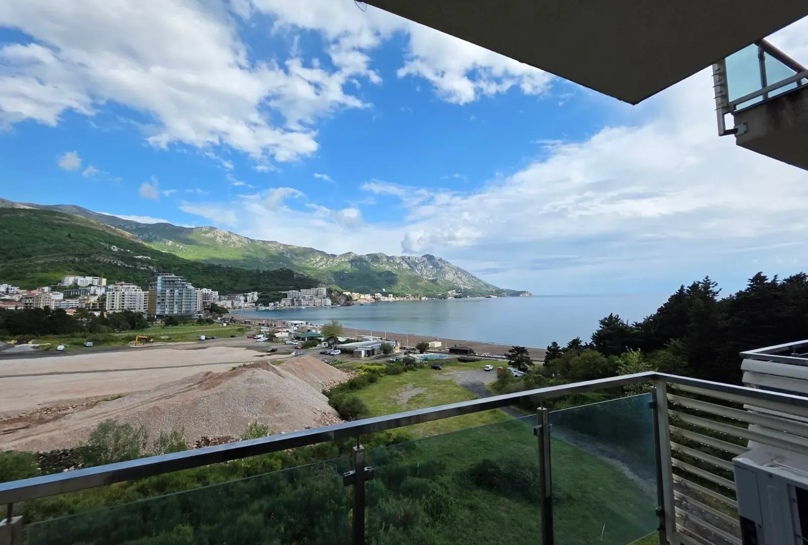 Sale, two bedroom apartment, 89m², Bečići, Budva