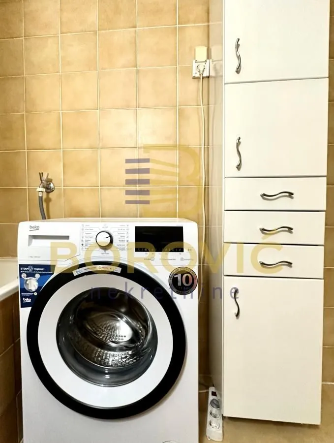 Izdavanje, dvosoban stan, 64m², Retenzija, Beograd