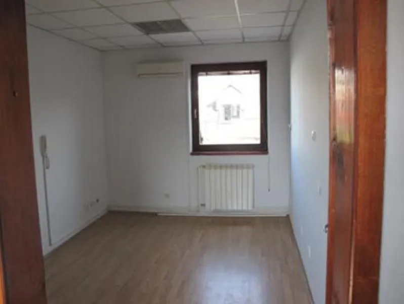 Rent, office space, 24m², Dušanovac, Voždovac Sve Podlokacije