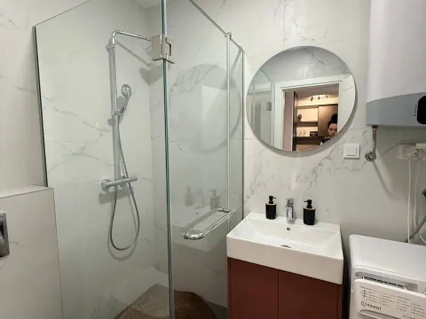 Sale, one bedroom apartment, 44m², Bečići, Budva - image 6