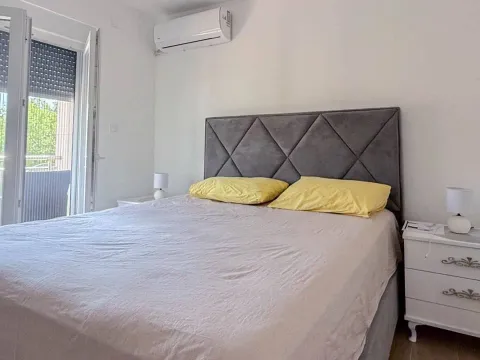 Rent, one bedroom apartment, 45m², Bečići, Budva - image 6