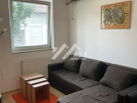 Izdavanje, jednosoban stan, 30m², Sajam, Novi Sad Sve Podlokacije - image 4