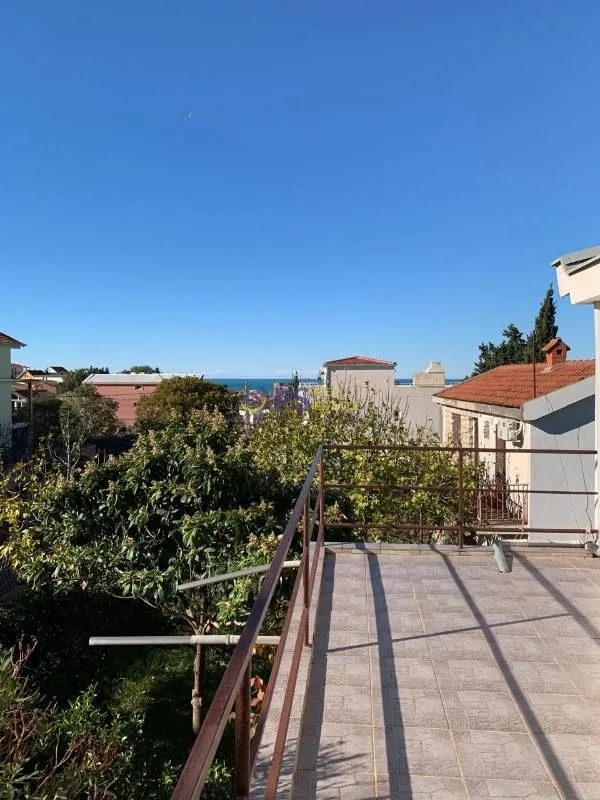 Sale, house, 182m², Bar, Crna Gora