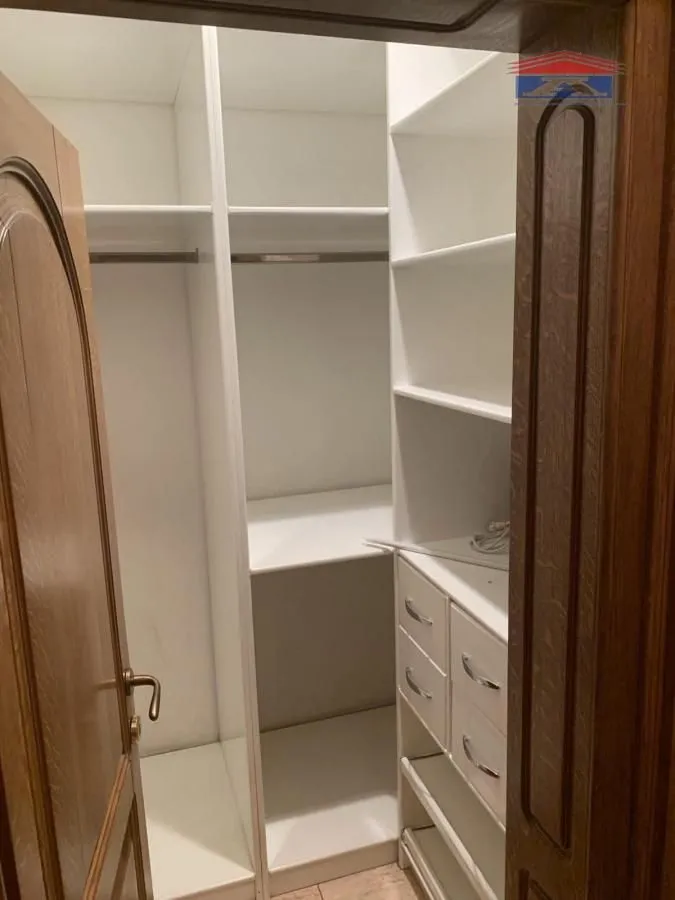 Izdavanje, dvosoban stan, 64m², Centar, Novi Sad