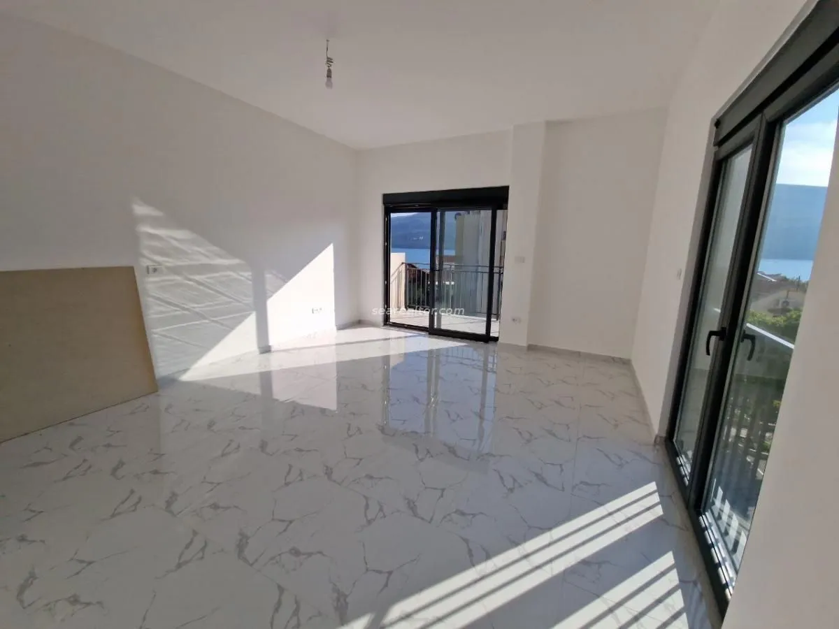 Prodaja, jednosoban stan, 47m², Đenovići, Herceg Novi