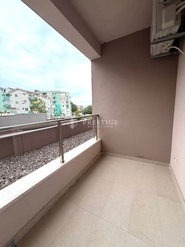 Rent, one bedroom apartment, 46m², Stari Aerodrom, Podgorica