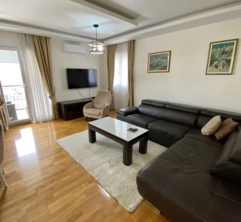 Izdavanje, trosoban stan, 102m², Zabjelo, Podgorica