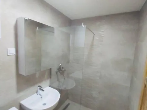 Rent, one bedroom apartment, 32m², Bečići, Budva - image 6