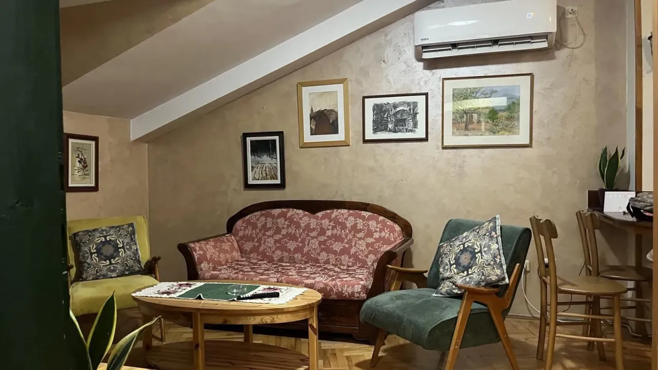 Izdavanje, dvosoban stan, 68m², Zagorič, Podgorica