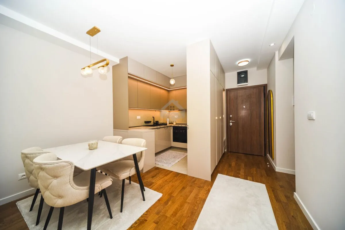 Prodaja, jednosoban stan, 45m², Stari Aerodrom, Podgorica