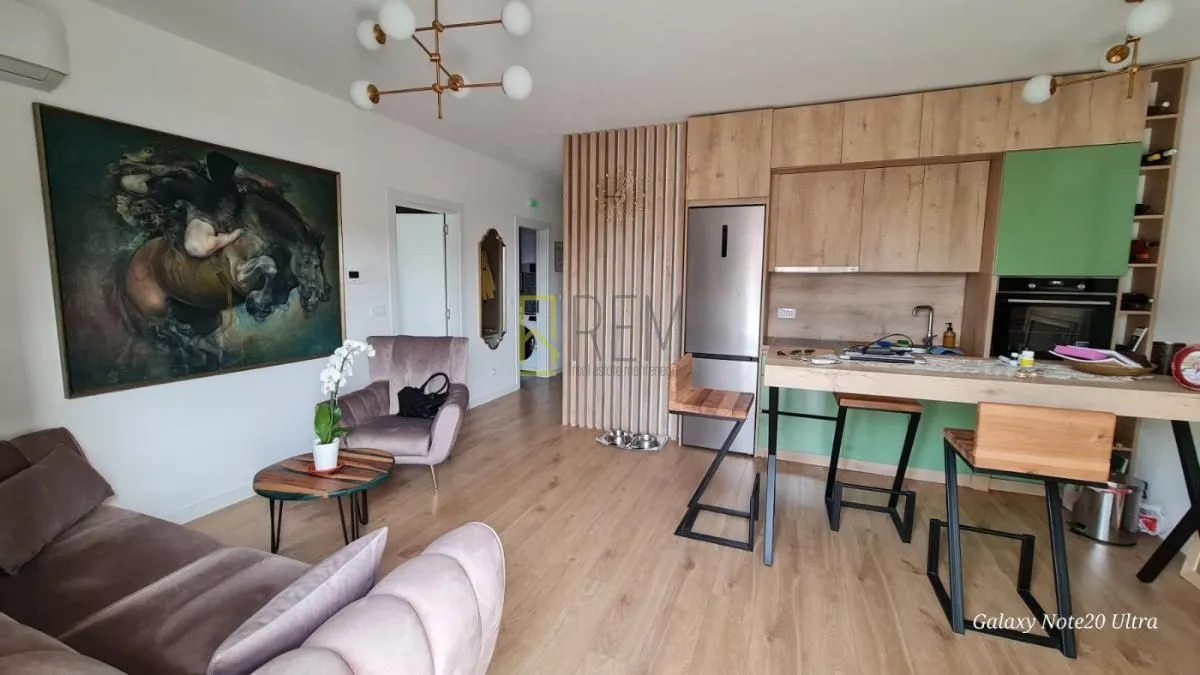 Sale, one bedroom apartment, 107m², Bar, Crna Gora