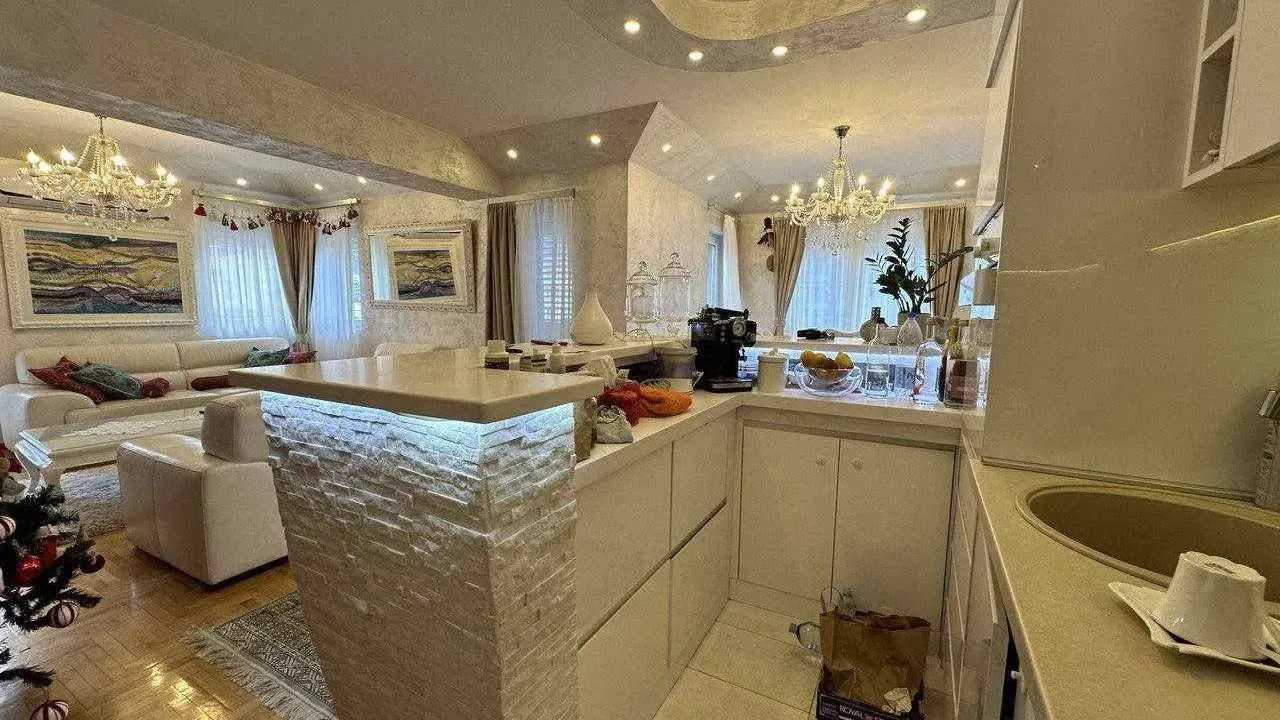 Sale, two bedroom apartment, 90m², Rozino, Budva