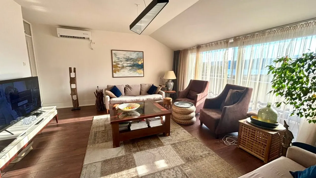 Rent, three bedroom apartment, 150m², Tivat, Crna Gora