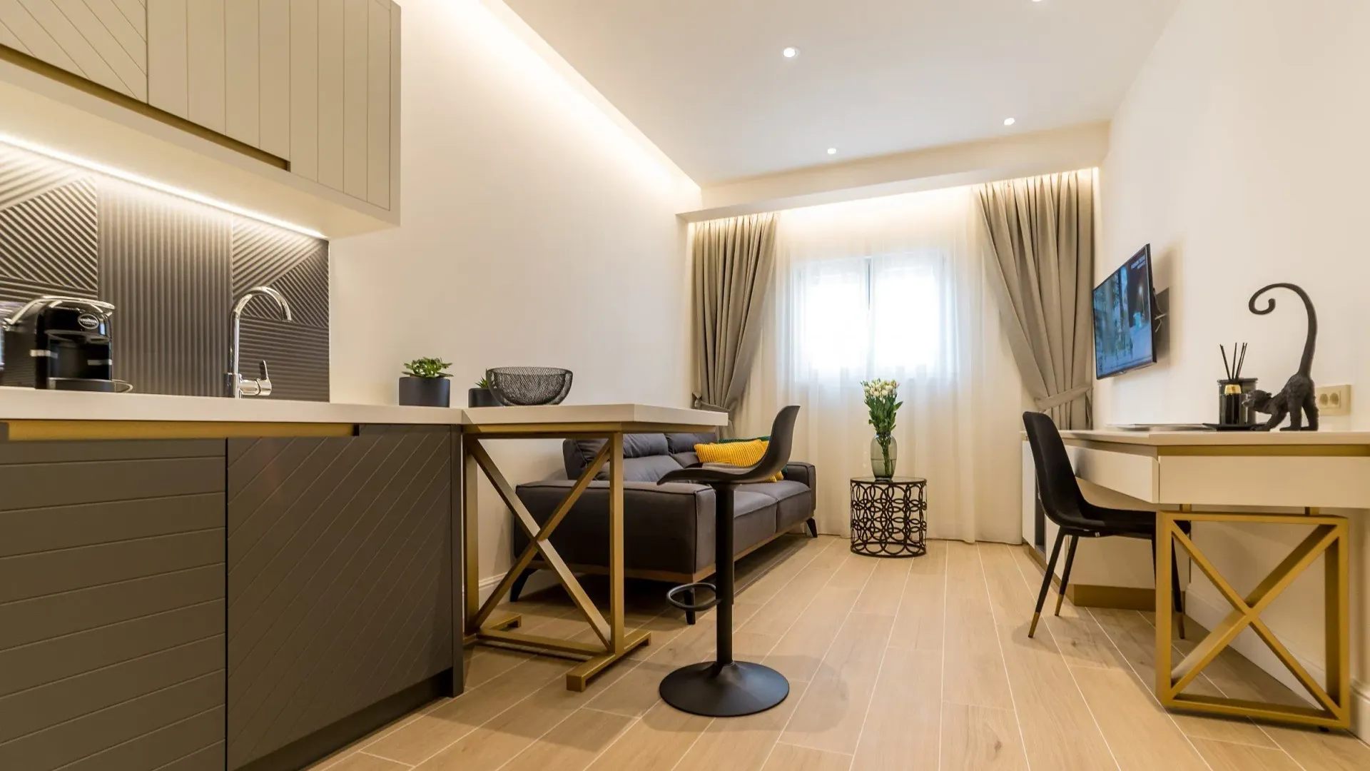 Sale, hospitality venue, 317m², Budva, Crna Gora