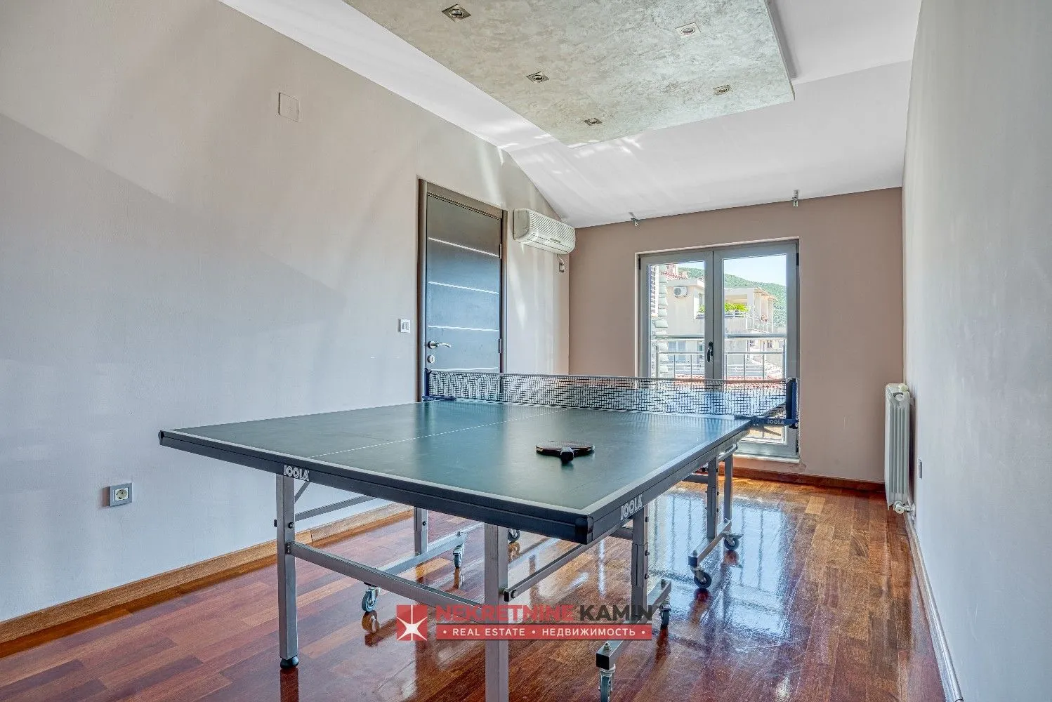 Prodaja, četvorosoban stan, 188m², Rozino, Budva