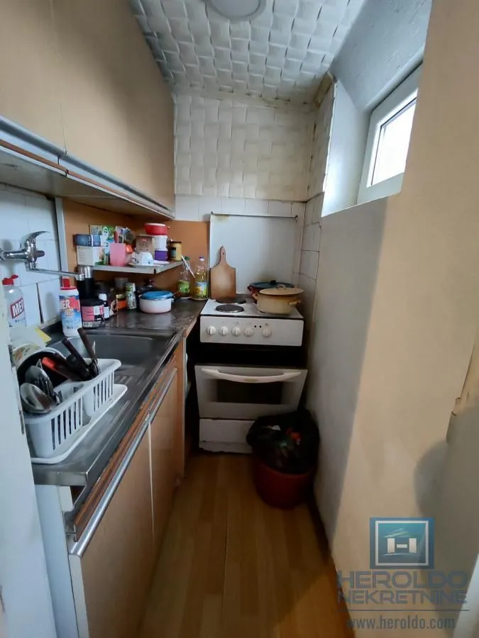 Prodaja, dvosoban stan, 68m², Pivara, Jagodina