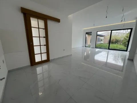 Prodaja, kuća, 181m², Petrovaradin, Novi Sad - image 6