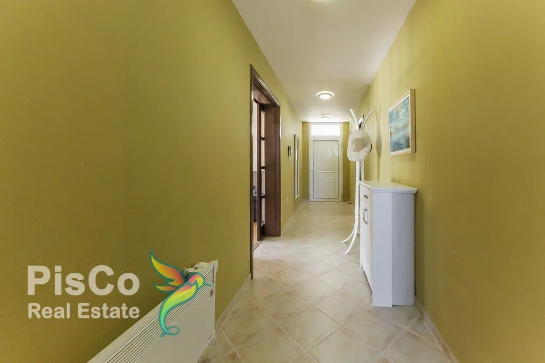 Prodaja, kuća, 200m², Tološi, Podgorica