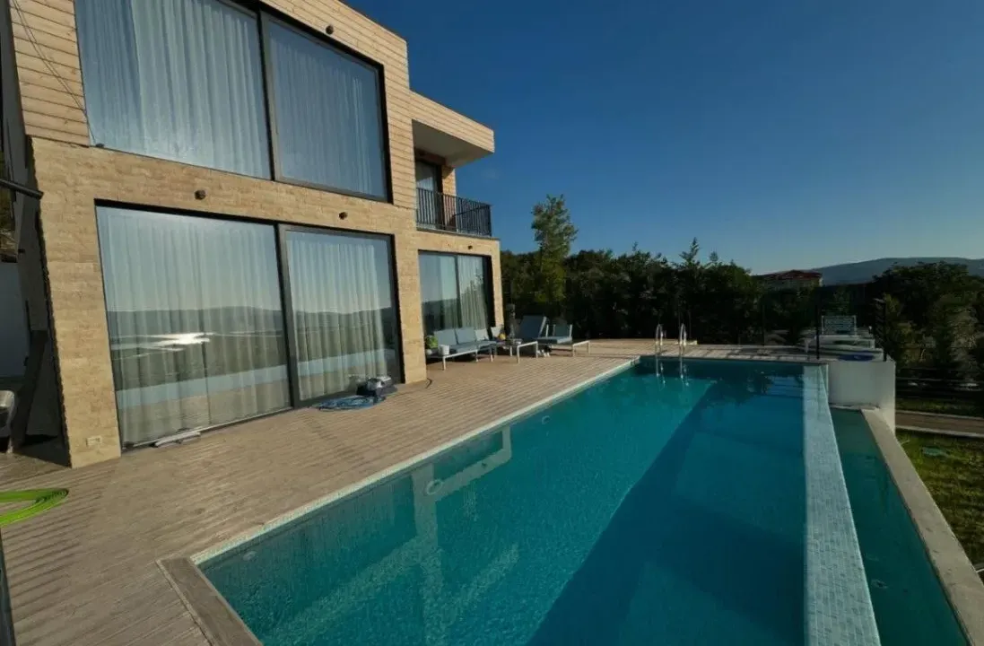 Prodaja, kuća, 180m², Kavač, Kotor