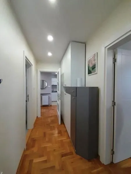 Rent, two bedroom apartment, 72m², Bulevar, Niš
